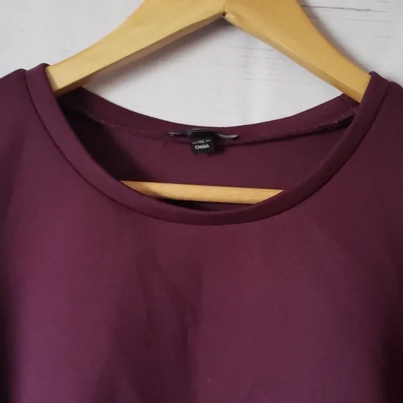 Stella & Dot Puff sleeve Neoprene style top - Picture 5 of 10